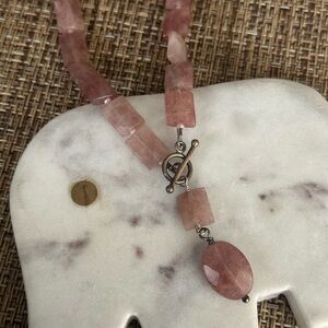 Strawberry quartz lariat necklace